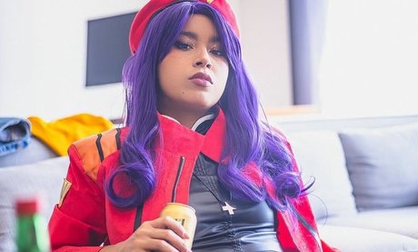 Sailor Gwen hd pornstar photo