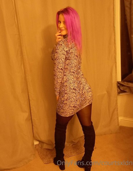 courtsxldn porn model image