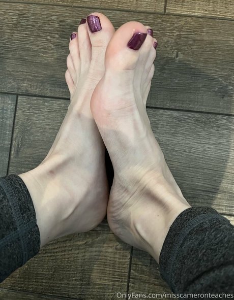 misscameronteaches beautiful actress img