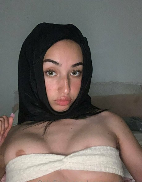 emmacollinsxo model nudes pic