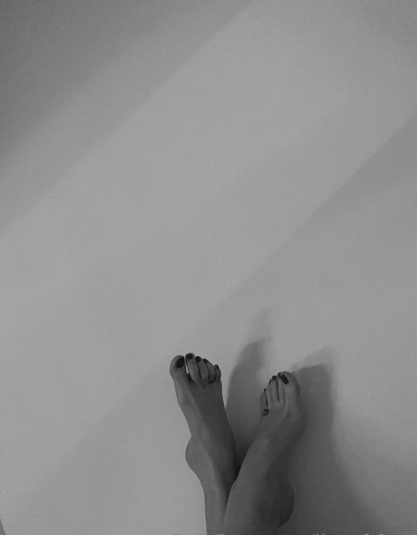 liasoftfoot naked actress images