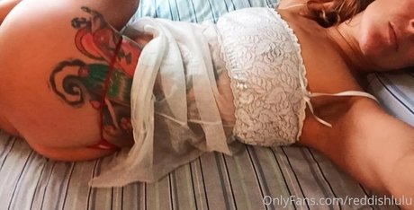 reddishlulu erotic star archive