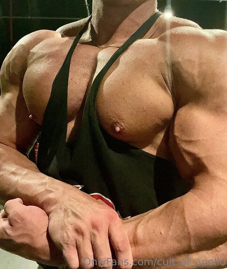 cult of apollo model adult photos
