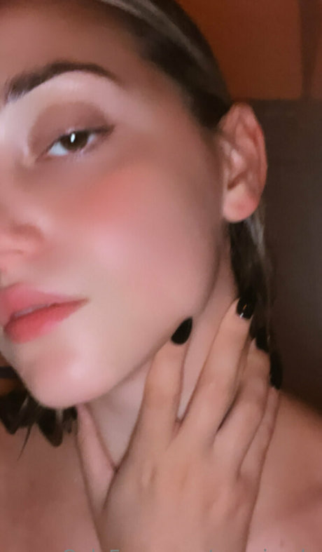 avaajayde nudes actress img