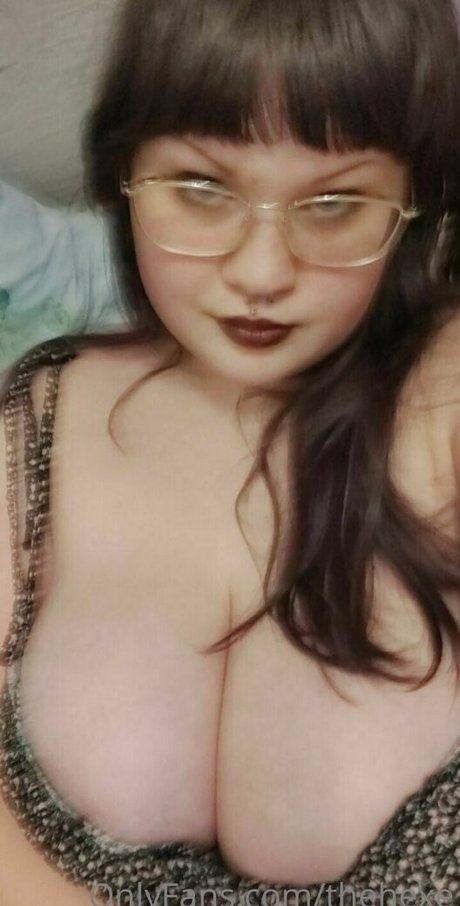 thehexe model erotic galleries