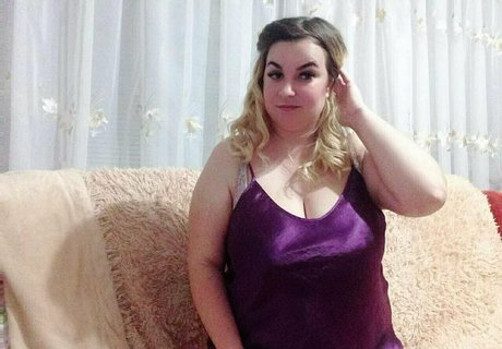 bun with jam art actress picture