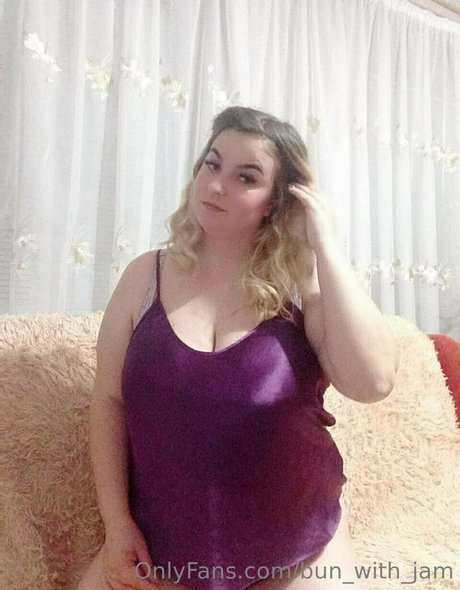 bun with jam perfect star photos