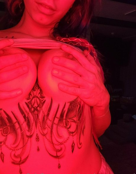 s l beyond pornographic model photos