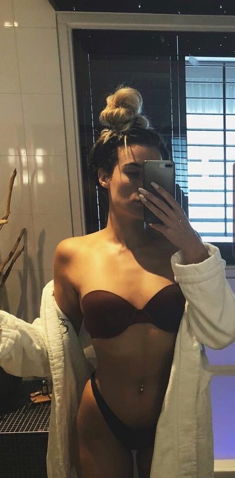 Demi Rutting star galleries