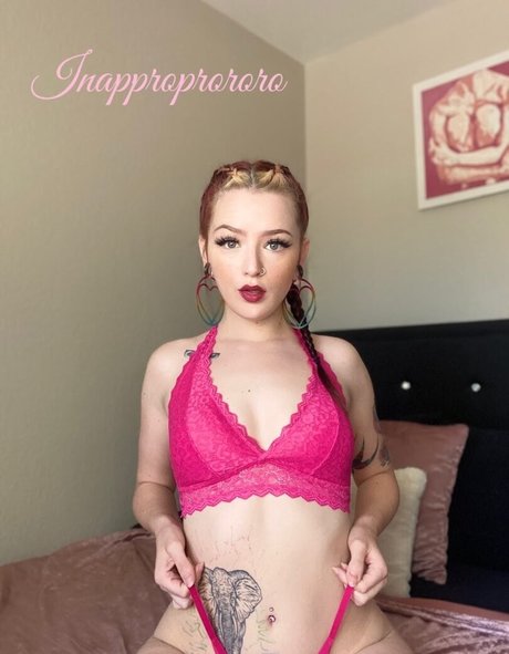 Inapproprororo pretty pornstar photo