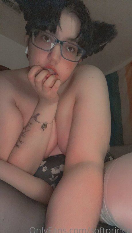 Icedmelontt top actress pics