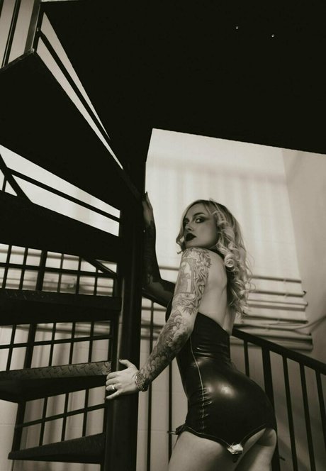 holytrinity6 pornstar naked pictures