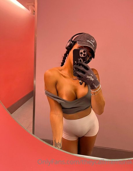 theycallmemonik free model picture