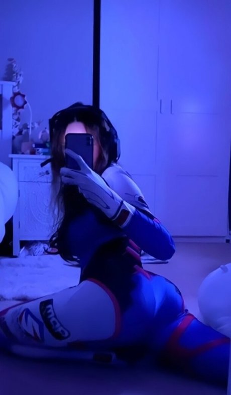 Mushyeesandi pornstar nudes images