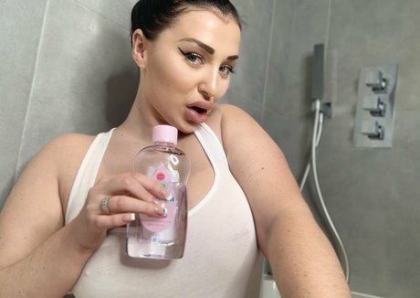 big ass jeans onlyfans exclusive images