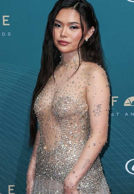 Lisa Yamada pornstar exclusive image