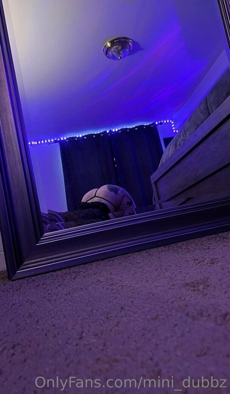 Mini dubbz erotic star img