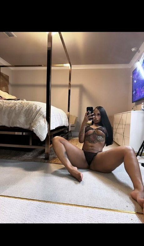 iampree xxx model img