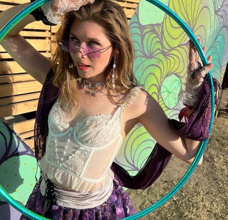 hooping meow star art photos