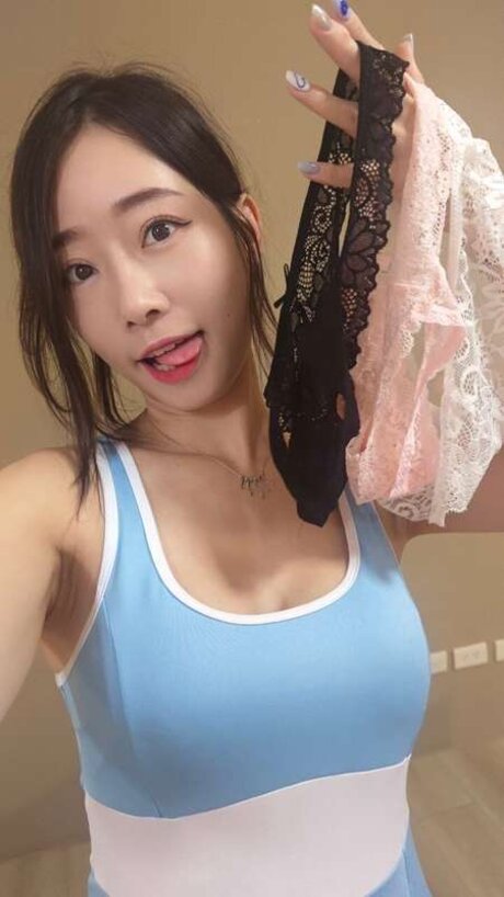 ssrpeach model naked pics