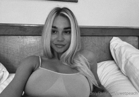 uwetpeach pornstar nice img