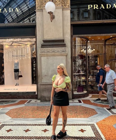 Angelika Kramer hd model photo