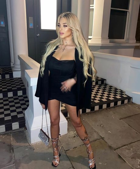 Angelika Kramer art star archive