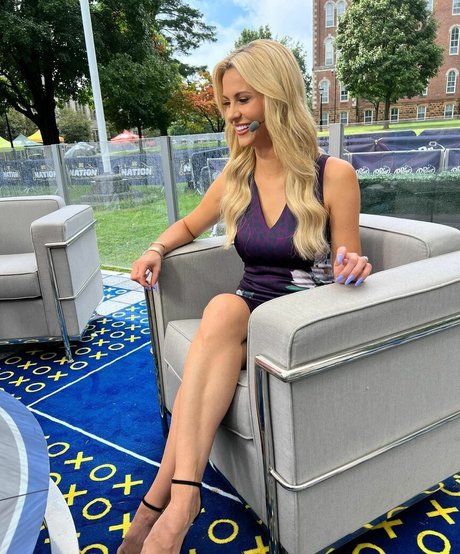 Laura Rutledge model xxx image
