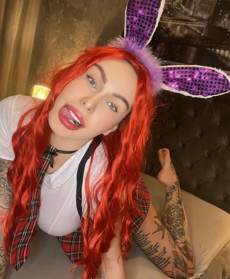 hotsierrarossie star art archive