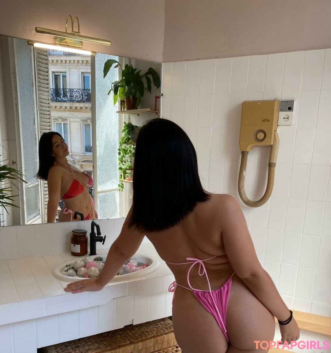 Badgalantii sexy pornstar galleries