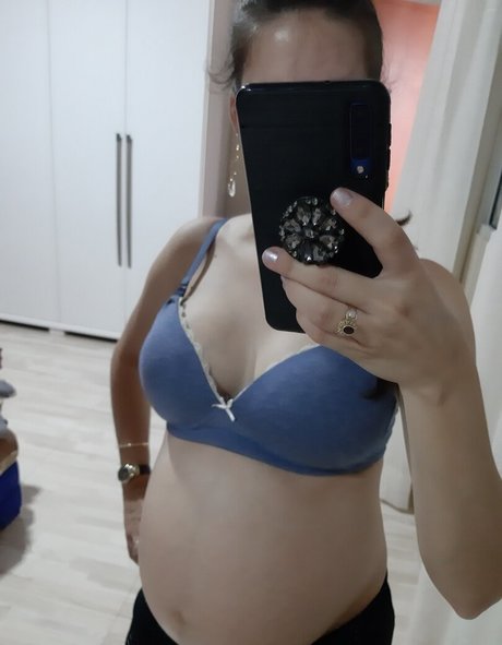 Luminha GGS porn model pic