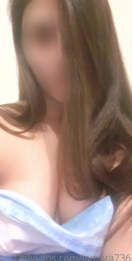 lamora736 top model img