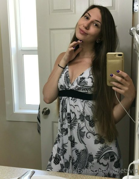 violetsvip star nude gallery