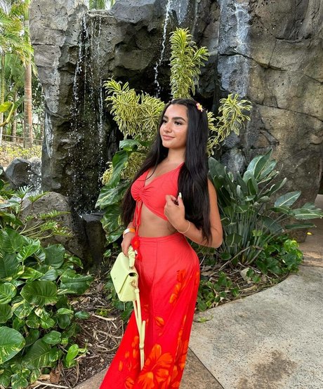 Tatiana McQuay adult model archive