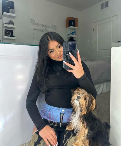 Tatiana McQuay model nudes archive