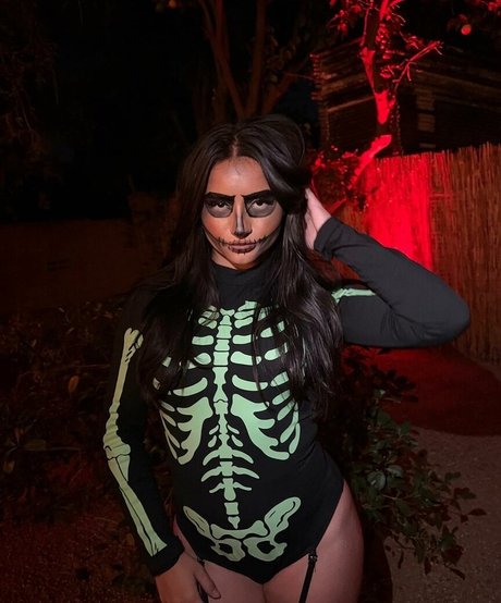 Tatiana McQuay erotic model img