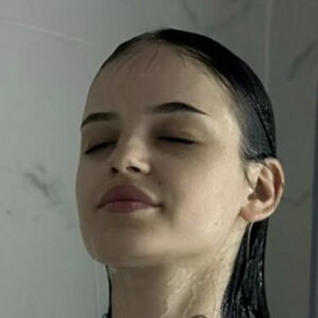 ta dark model nude picture