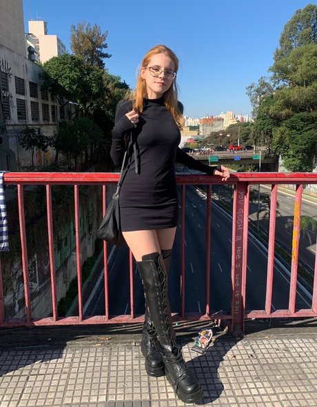 lafiorio pornographic actress img