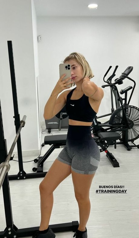 rebecastones naked model img