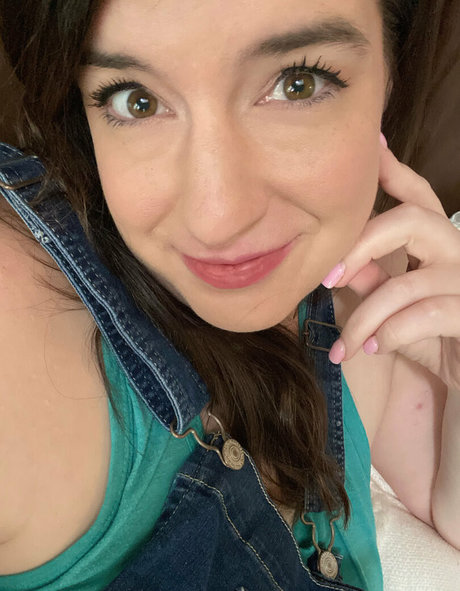 thehazelunicorn pornstar naked images