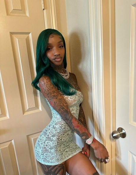 luvenchanting beautiful model images