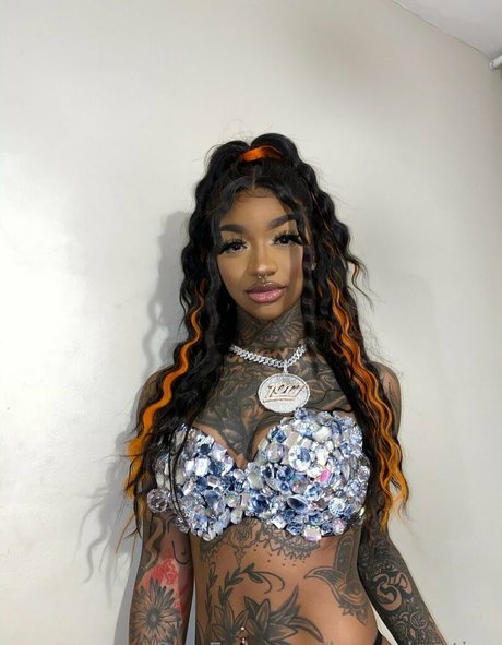 luvenchanting pornstar adult images