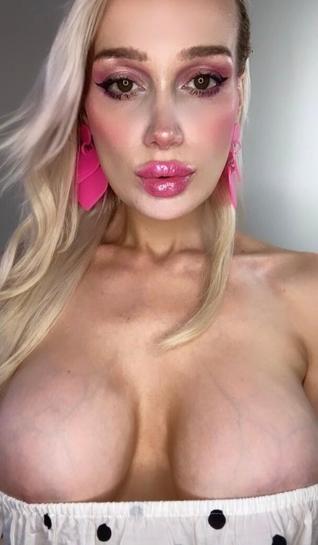 Shera Balboa perfect model gallery