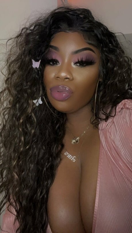 ILookLikeBaae porn star picture