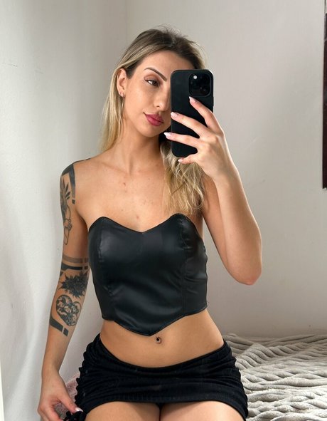 Bruna Busch sexy model photos