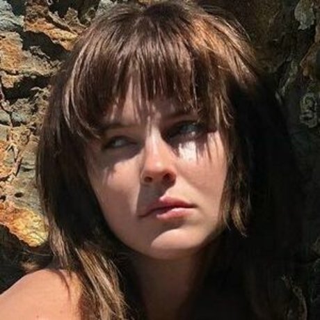 Courtney Mawhorr beautiful actress pictures