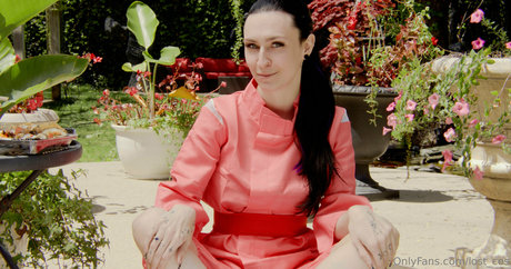 lost cos model erotic photo