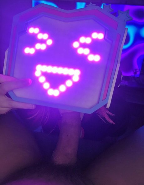 Tenshivenus hot actress photos