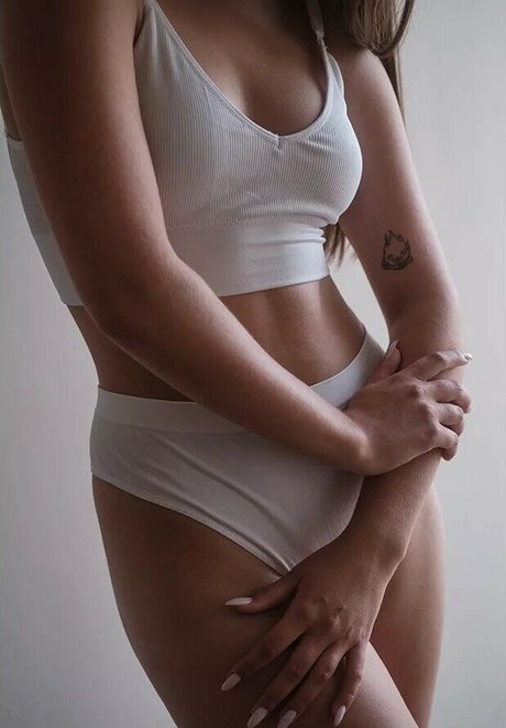 Nemmy Horin pornstar archive