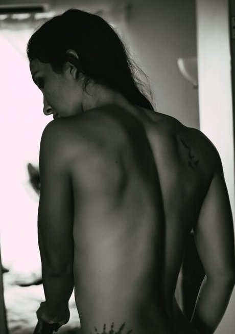 Alma Briano nudes model galleries